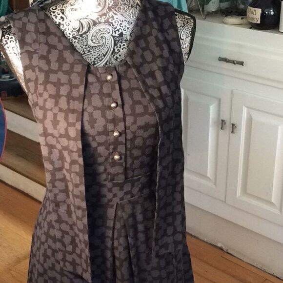 NWOT Trina Turk Tie Slight Flair Dress. Size 2 - Picture 3 of 16
